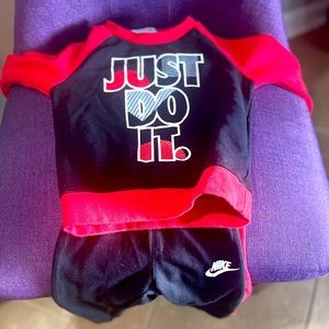 Toddler Nike Sweatsuit 2t